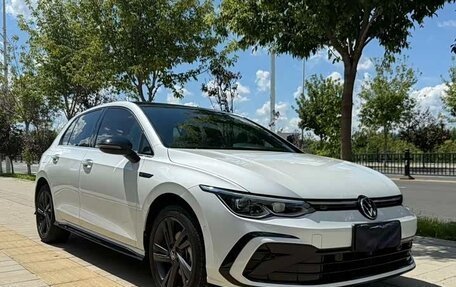 Volkswagen Golf VIII, 2023 год, 2 081 332 рублей, 1 фотография