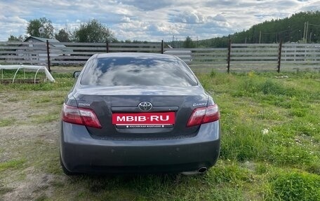 Toyota Camry, 2008 год, 875 000 рублей, 2 фотография