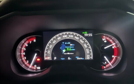 Toyota RAV4, 2021 год, 4 000 000 рублей, 10 фотография