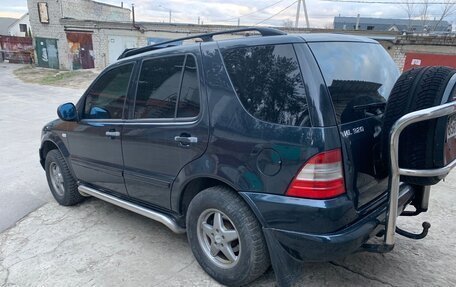 Mercedes-Benz M-Класс, 1999 год, 700 000 рублей, 3 фотография