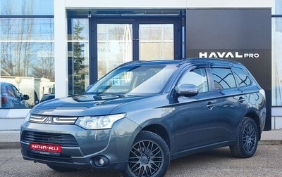 Mitsubishi Outlander III рестайлинг 3, 2013 год, 1 270 000 рублей, 1 фотография