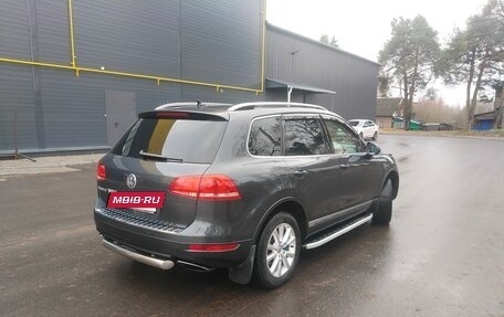 Volkswagen Touareg III, 2012 год, 2 680 000 рублей, 2 фотография