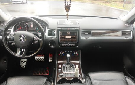 Volkswagen Touareg III, 2012 год, 2 680 000 рублей, 4 фотография