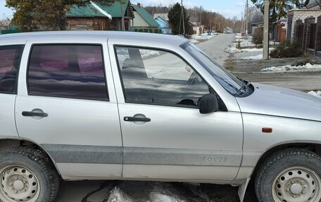 Chevrolet Niva I рестайлинг, 2004 год, 250 000 рублей, 4 фотография