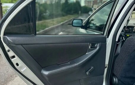 Toyota Corolla, 2005 год, 600 000 рублей, 15 фотография