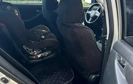 Toyota Corolla, 2005 год, 600 000 рублей, 23 фотография