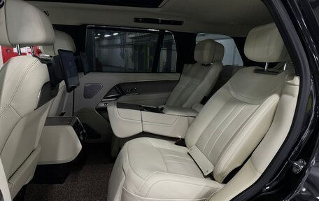 Land Rover Range Rover IV рестайлинг, 2024 год, 24 900 000 рублей, 30 фотография