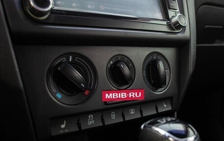 Skoda Rapid I, 2015 год, 1 155 000 рублей, 28 фотография