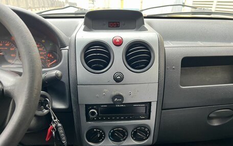 Peugeot Partner II рестайлинг 2, 2011 год, 290 000 рублей, 14 фотография