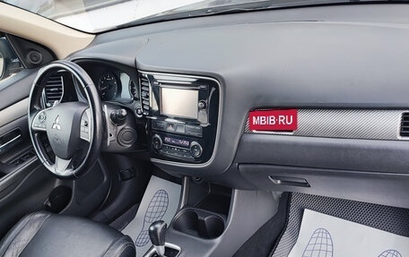 Mitsubishi Outlander III рестайлинг 3, 2013 год, 1 270 000 рублей, 9 фотография
