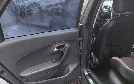 Volkswagen Polo VI (EU Market), 2011 год, 420 000 рублей, 6 фотография