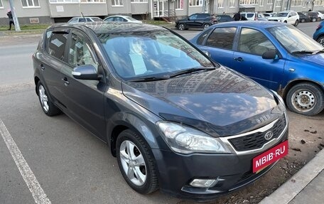 KIA cee'd I рестайлинг, 2010 год, 695 000 рублей, 1 фотография