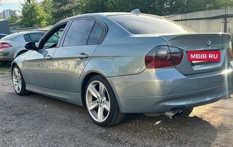 BMW 3 серия, 2005 год, 690 000 рублей, 2 фотография