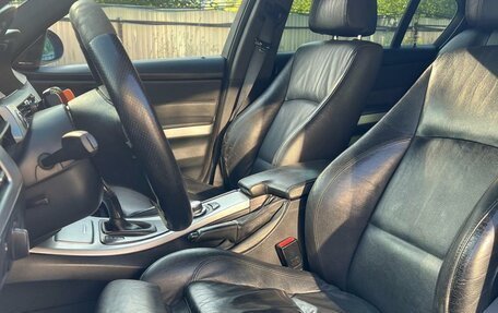 BMW 3 серия, 2005 год, 690 000 рублей, 8 фотография