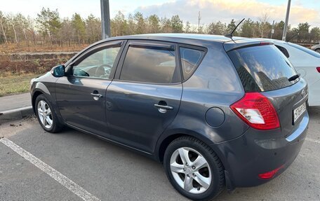 KIA cee'd I рестайлинг, 2010 год, 695 000 рублей, 3 фотография