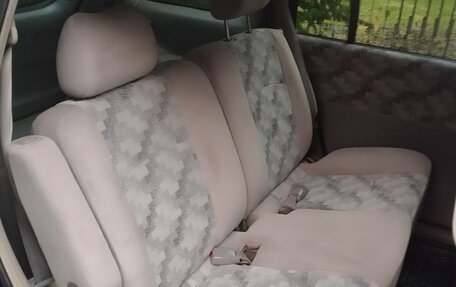 Nissan Liberty, 2000 год, 375 000 рублей, 6 фотография