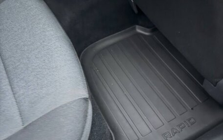 Skoda Rapid I, 2017 год, 950 000 рублей, 13 фотография