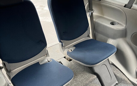 Toyota Sienta I, 2003 год, 630 000 рублей, 9 фотография