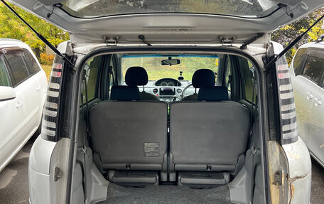 Toyota Sienta I, 2003 год, 630 000 рублей, 12 фотография