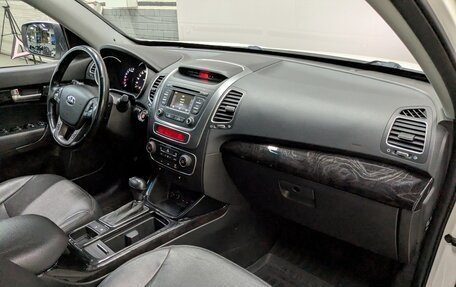 KIA Sorento II рестайлинг, 2014 год, 1 540 000 рублей, 17 фотография