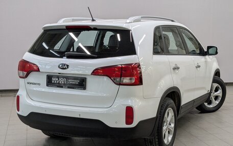 KIA Sorento II рестайлинг, 2014 год, 1 540 000 рублей, 29 фотография