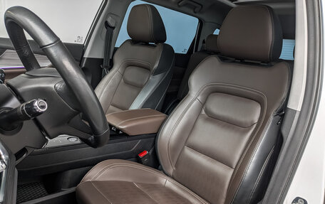 Chery Tiggo 8 Pro, 2022 год, 1 850 000 рублей, 20 фотография