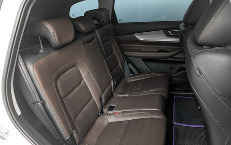 Chery Tiggo 8 Pro, 2022 год, 1 850 000 рублей, 18 фотография