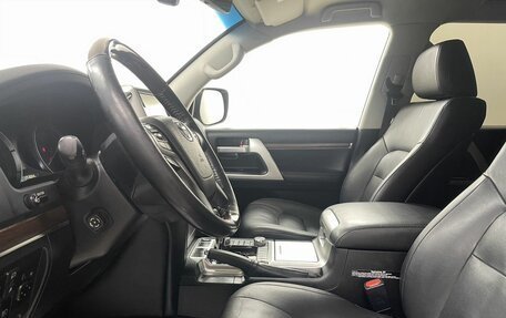 Toyota Land Cruiser 200, 2018 год, 6 149 000 рублей, 9 фотография