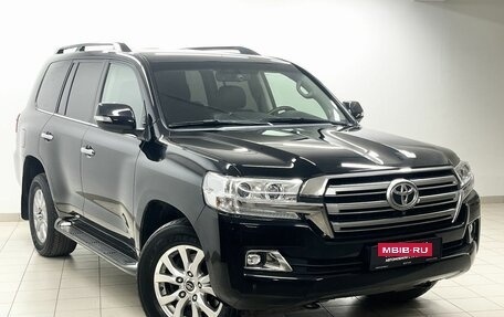 Toyota Land Cruiser 200, 2018 год, 6 149 000 рублей, 3 фотография
