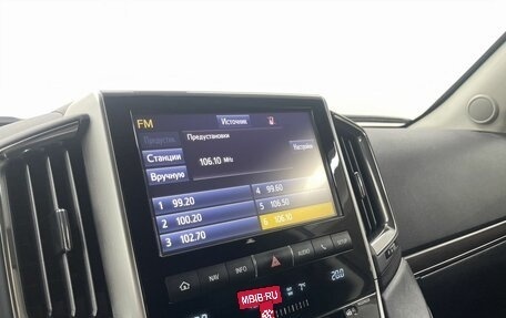 Toyota Land Cruiser 200, 2018 год, 6 149 000 рублей, 13 фотография