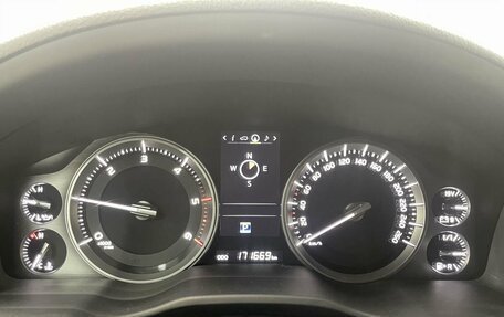 Toyota Land Cruiser 200, 2018 год, 6 149 000 рублей, 21 фотография