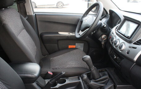 Mitsubishi L200 IV рестайлинг, 2014 год, 1 337 000 рублей, 14 фотография