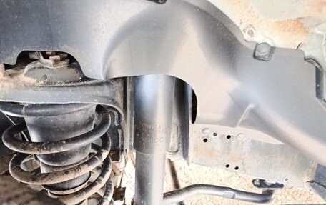 Toyota Land Cruiser 100 рестайлинг 2, 2005 год, 2 500 000 рублей, 11 фотография