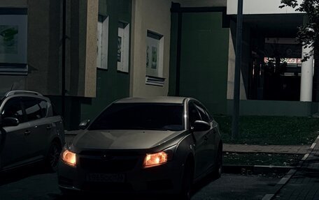 Chevrolet Cruze II, 2009 год, 500 000 рублей, 2 фотография