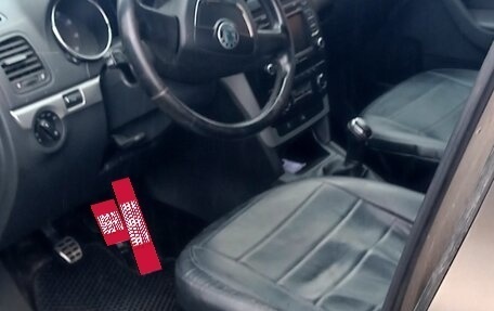 Skoda Yeti I рестайлинг, 2012 год, 650 000 рублей, 6 фотография