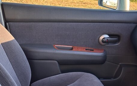 Nissan Tiida, 2008 год, 520 000 рублей, 24 фотография