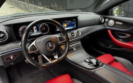 Mercedes-Benz E-Класс, 2017 год, 4 500 000 рублей, 5 фотография