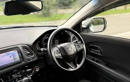 Honda Vezel, 2016 год, 1 450 000 рублей, 16 фотография