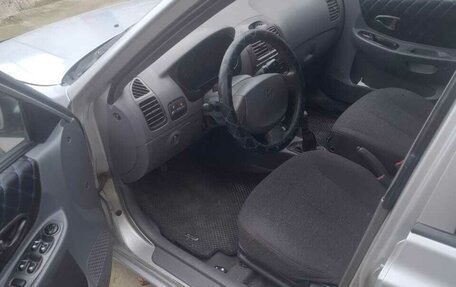 Hyundai Accent II, 2004 год, 320 000 рублей, 6 фотография