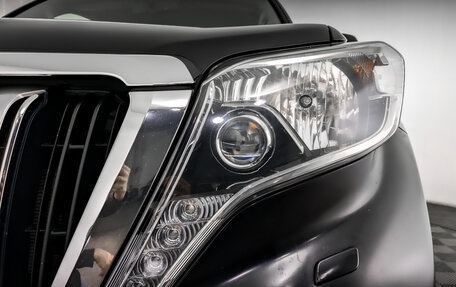 Toyota Land Cruiser Prado 150 рестайлинг 2, 2015 год, 3 850 000 рублей, 17 фотография