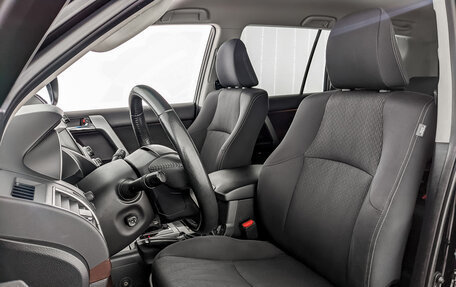 Toyota Land Cruiser Prado 150 рестайлинг 2, 2015 год, 3 850 000 рублей, 20 фотография