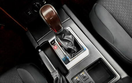 Toyota Land Cruiser Prado 150 рестайлинг 2, 2015 год, 3 850 000 рублей, 28 фотография