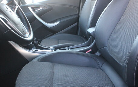 Opel Astra J, 2010 год, 579 000 рублей, 11 фотография