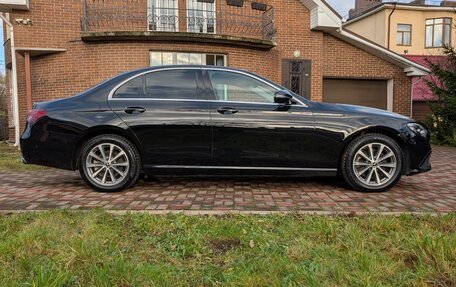 Mercedes-Benz E-Класс, 2021 год, 2 950 000 рублей, 3 фотография