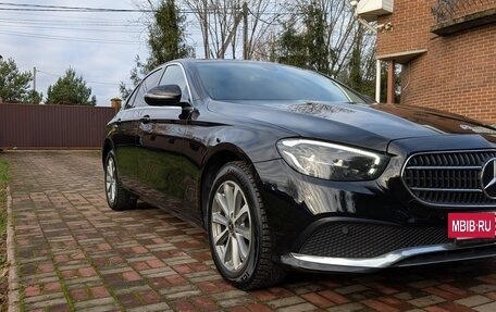 Mercedes-Benz E-Класс, 2021 год, 2 950 000 рублей, 10 фотография