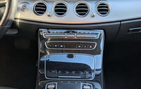 Mercedes-Benz E-Класс, 2021 год, 2 950 000 рублей, 13 фотография