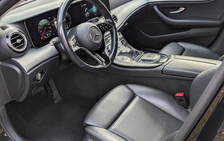 Mercedes-Benz E-Класс, 2021 год, 2 950 000 рублей, 22 фотография