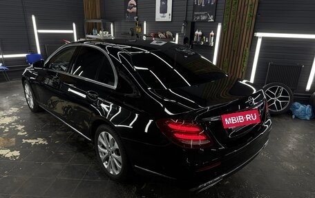 Mercedes-Benz E-Класс, 2018 год, 3 450 000 рублей, 7 фотография