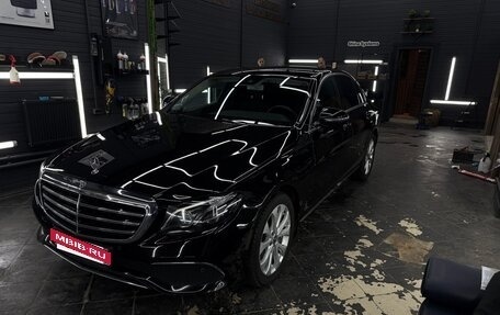 Mercedes-Benz E-Класс, 2018 год, 3 450 000 рублей, 8 фотография