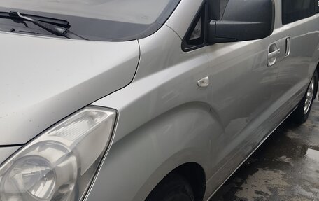 Hyundai Grand Starex Grand Starex I рестайлинг 2, 2010 год, 1 500 000 рублей, 5 фотография